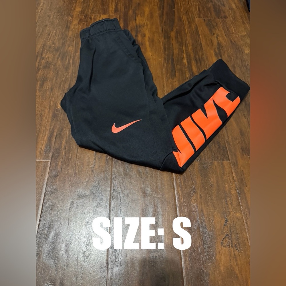 NIKE BOYS SWEATPANTS
